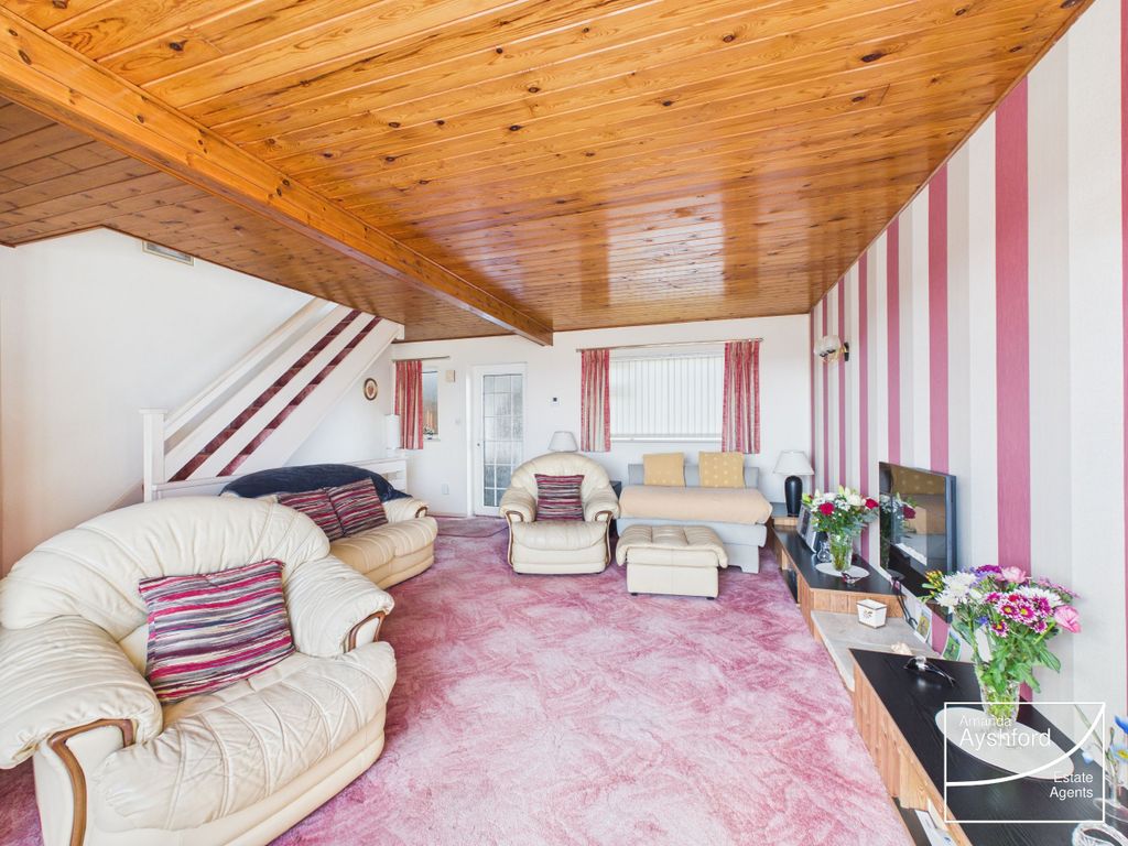 Property photo 3 of 38