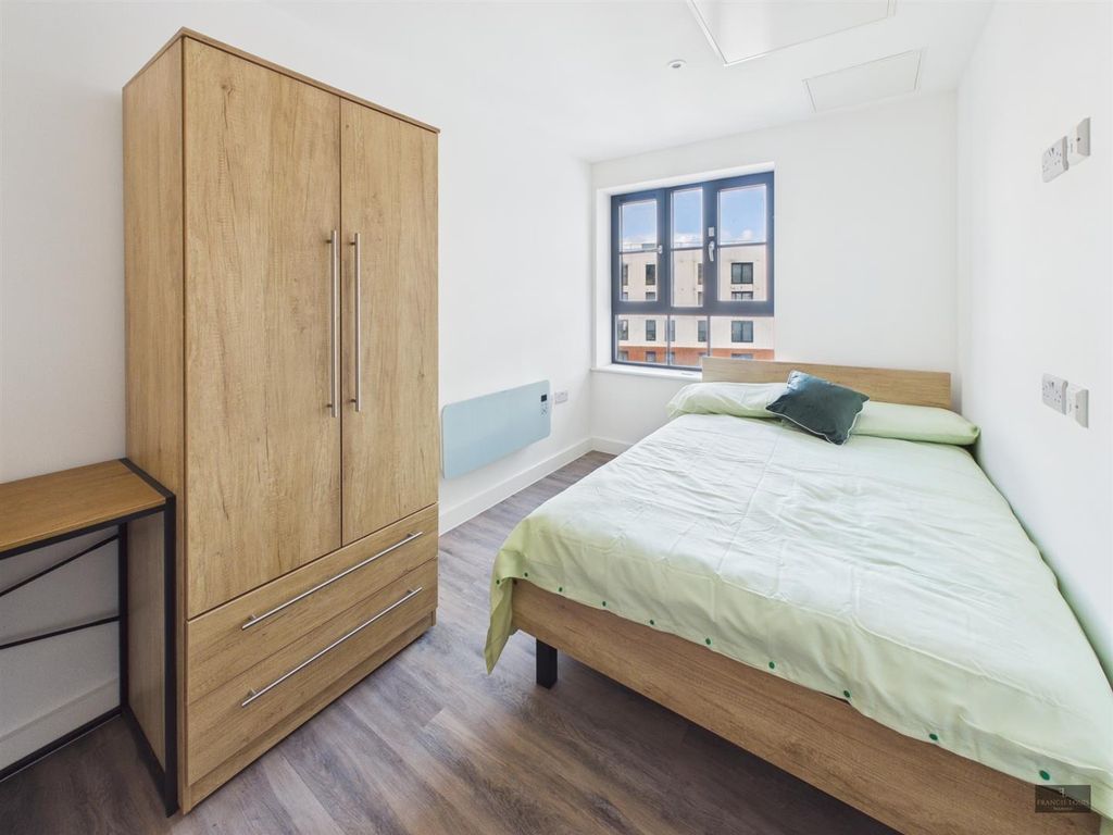 4 bed shared accommodation to rentPaintworks, Arnos Vale, Bristol BS4 photo 4