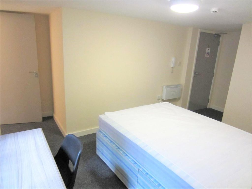 Property photo 3 of 6 Room1.Jpg