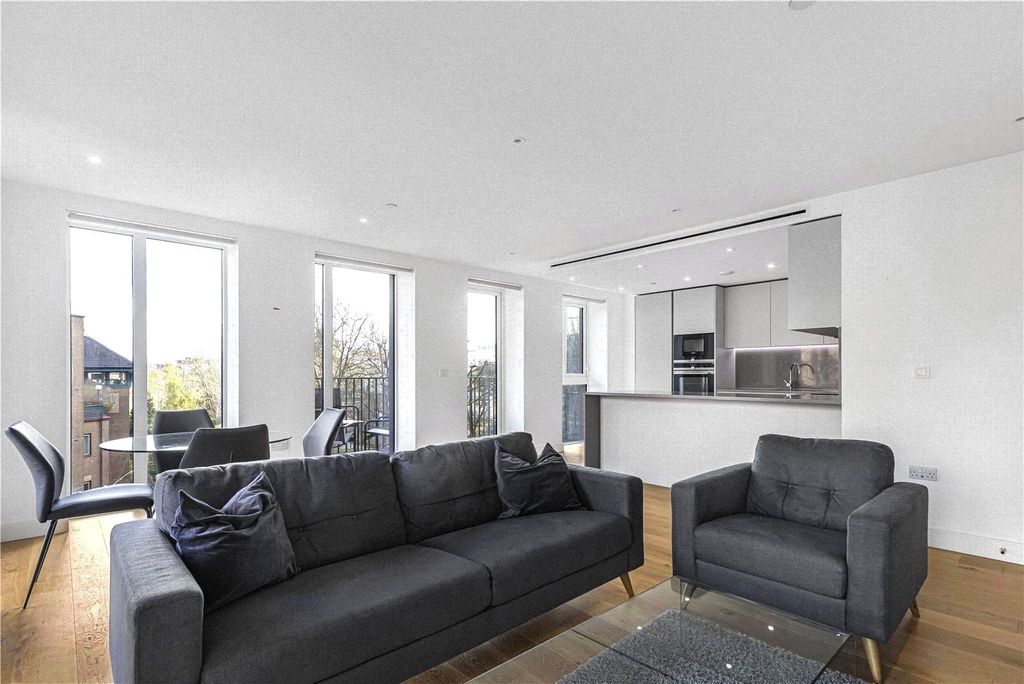 Property photo 1 of 24 Picture No. 16