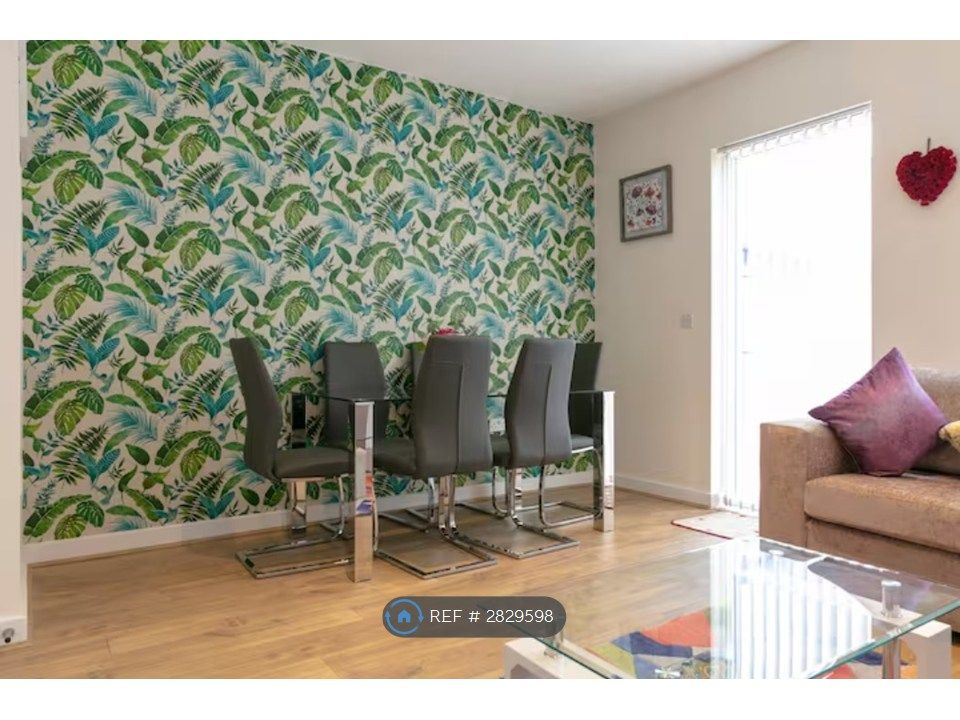 Property photo 3 of 27