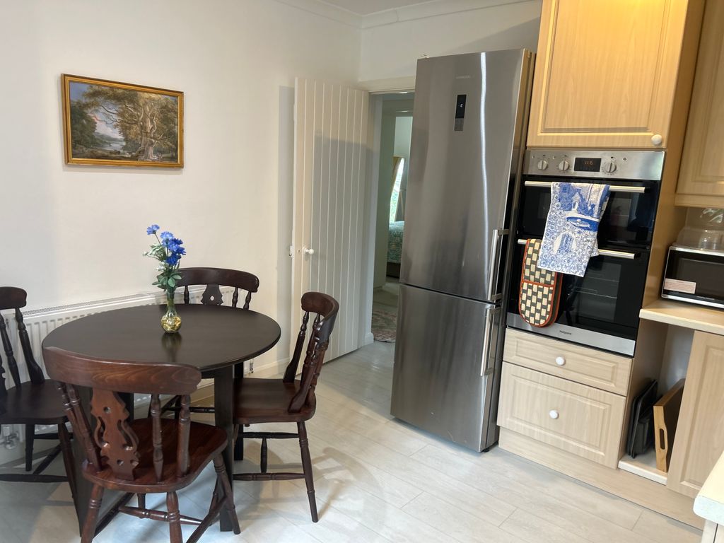 Property photo 3 of 11 Kitchen 2