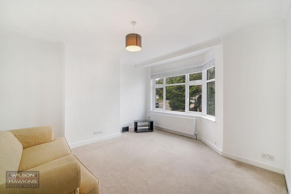 Property photo 2 of 17 48 Manor Road - Lf6E99Rbgepjlvqurcbf.Jpg