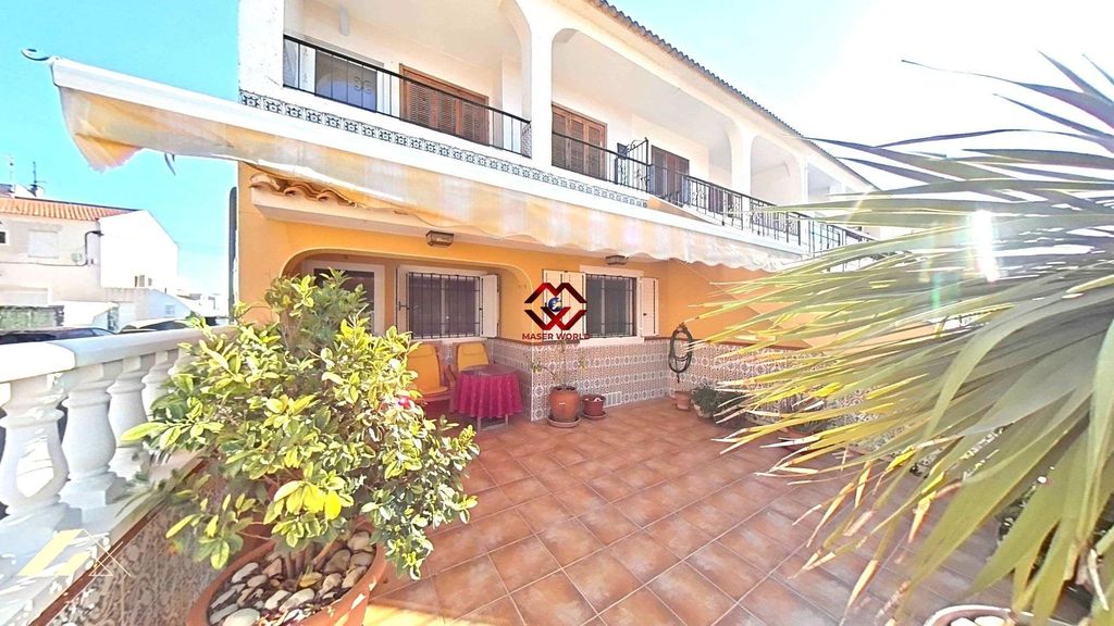 Property photo 2 of 36