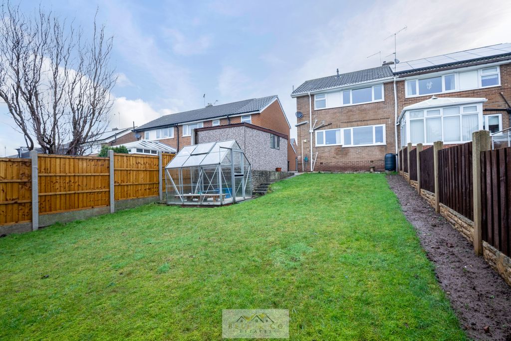 Property photo 2 of 23