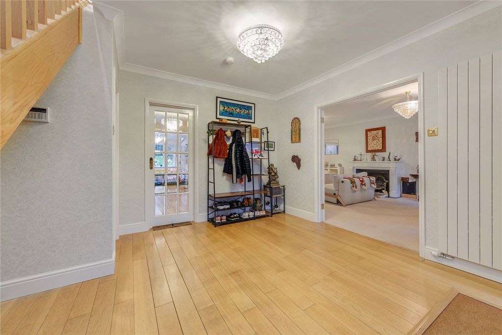 Property photo 2 of 24 Picture No. 38