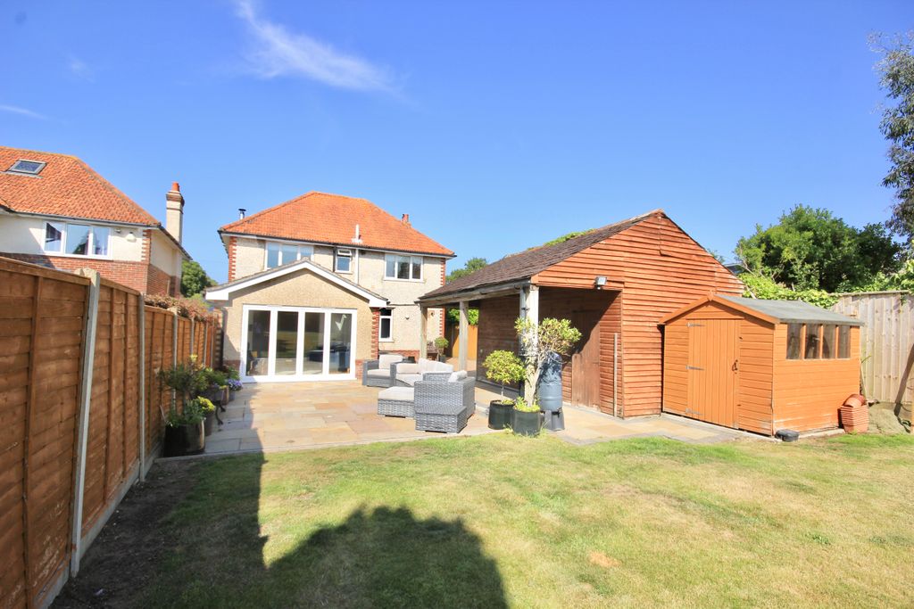 Property photo 2 of 29 24