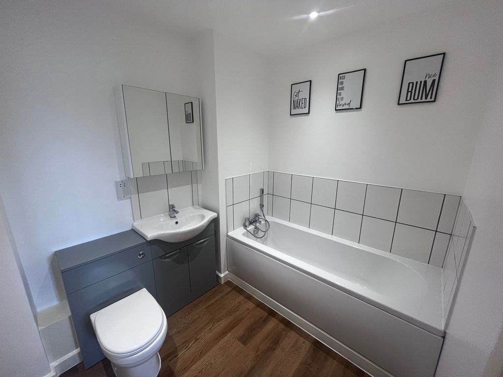 Property photo 3 of 8 Image