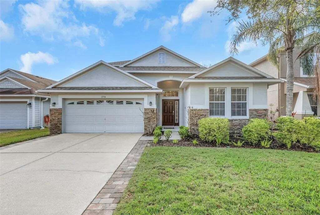 Property photo 1 of 20