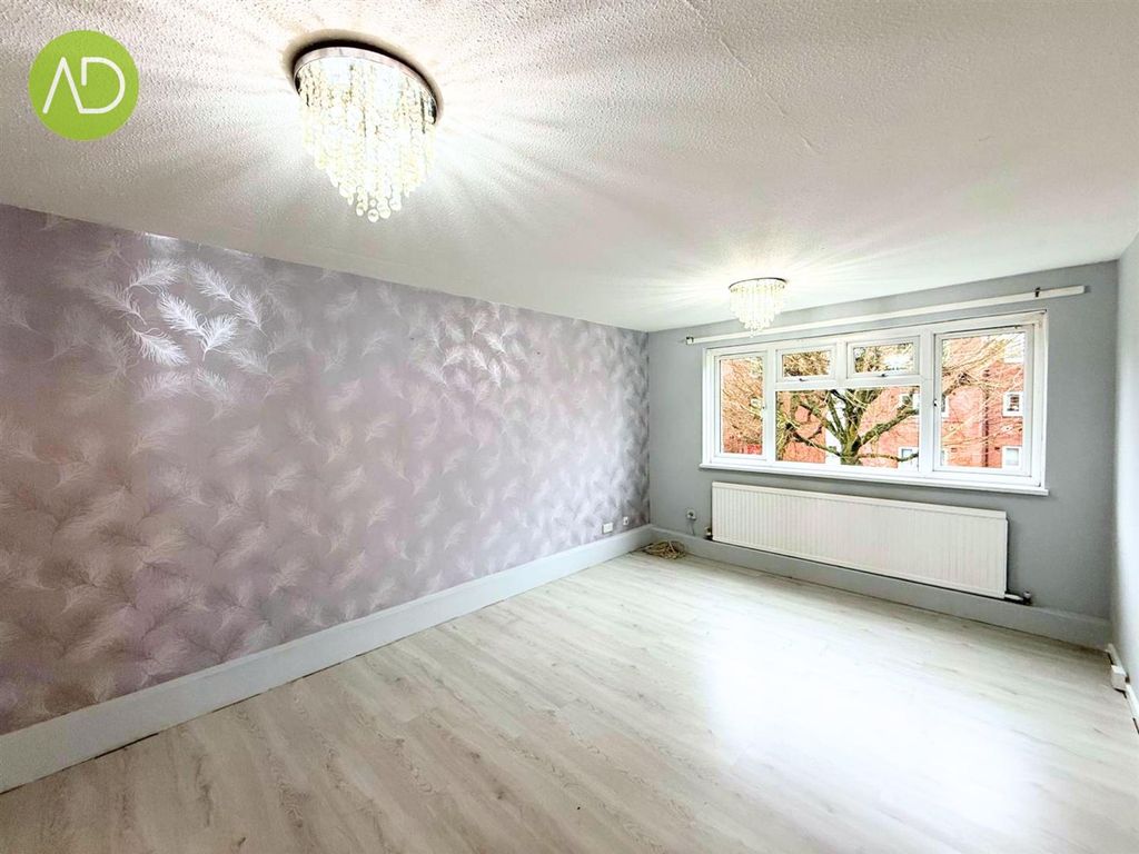 Property photo 3 of 6 12.Jpg