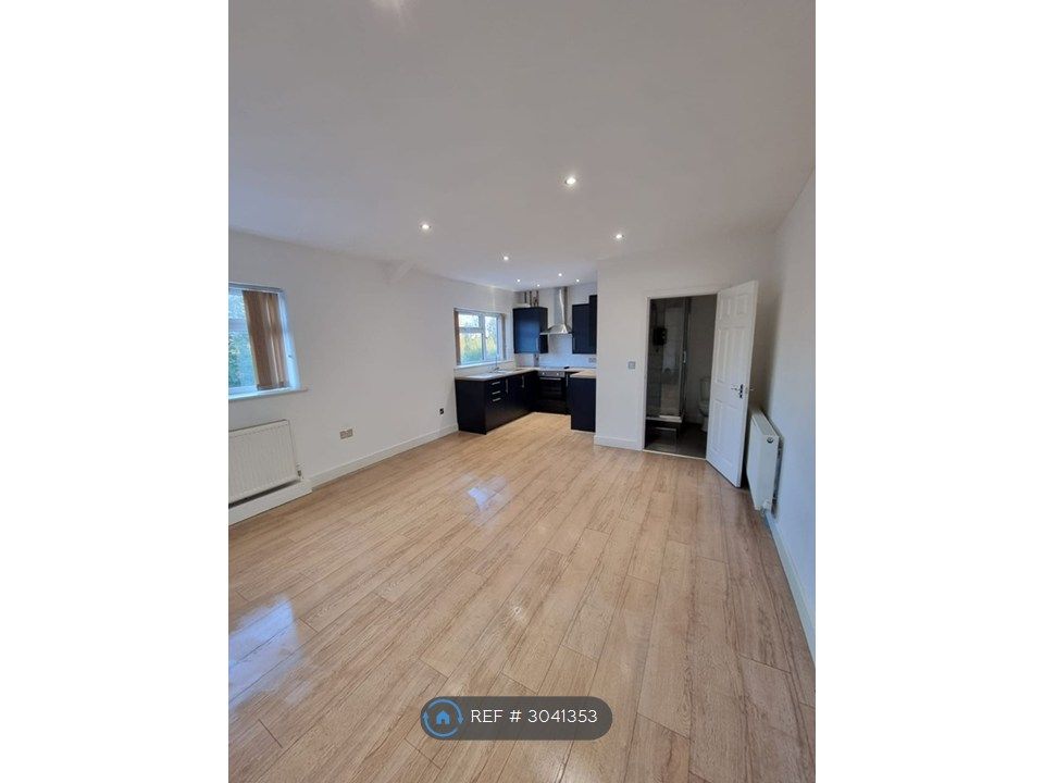 Property photo 1 of 3