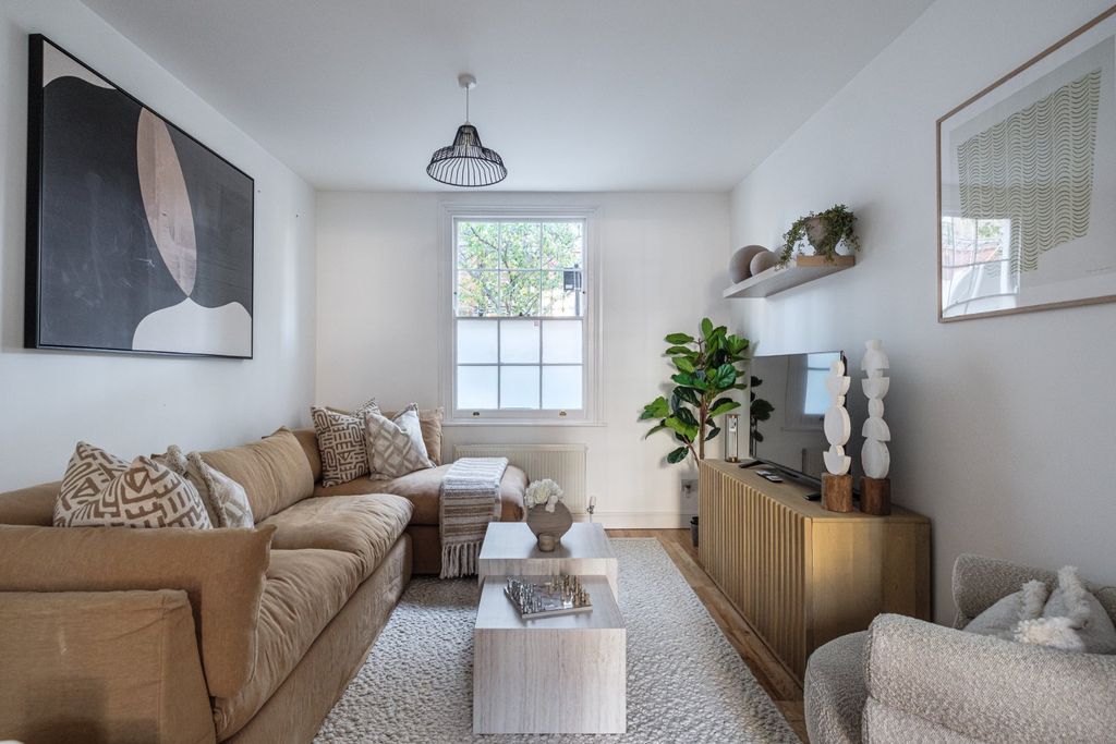 Property photo 2 of 29