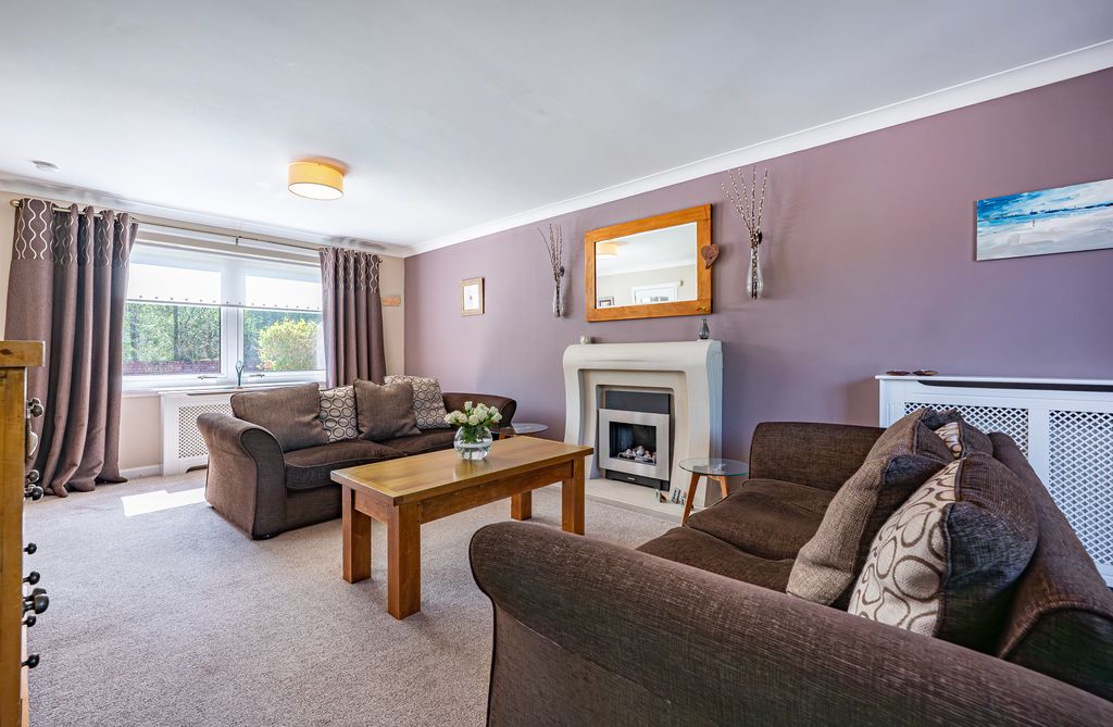 Property photo 3 of 54