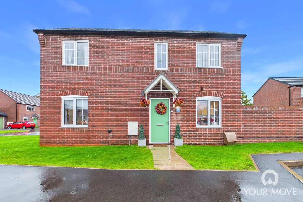 Property photo 1 of 17 External