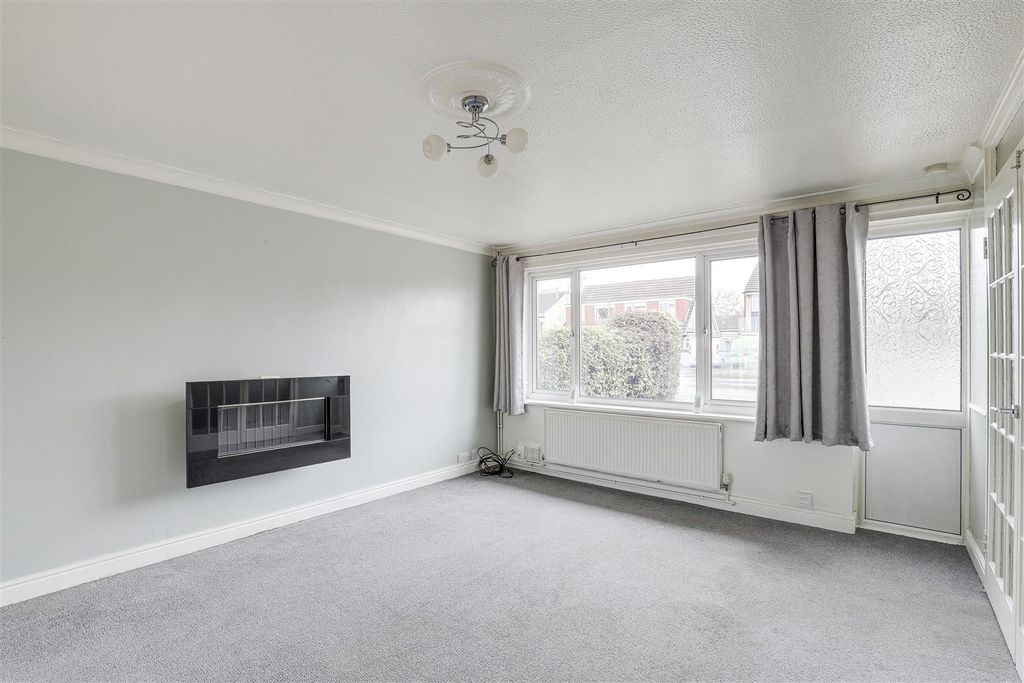 Property photo 2 of 17 4124.Jpg