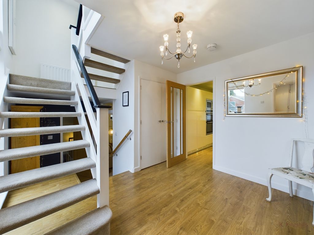 Property photo 2 of 20 Cam02119G0-Pr0178-Still002