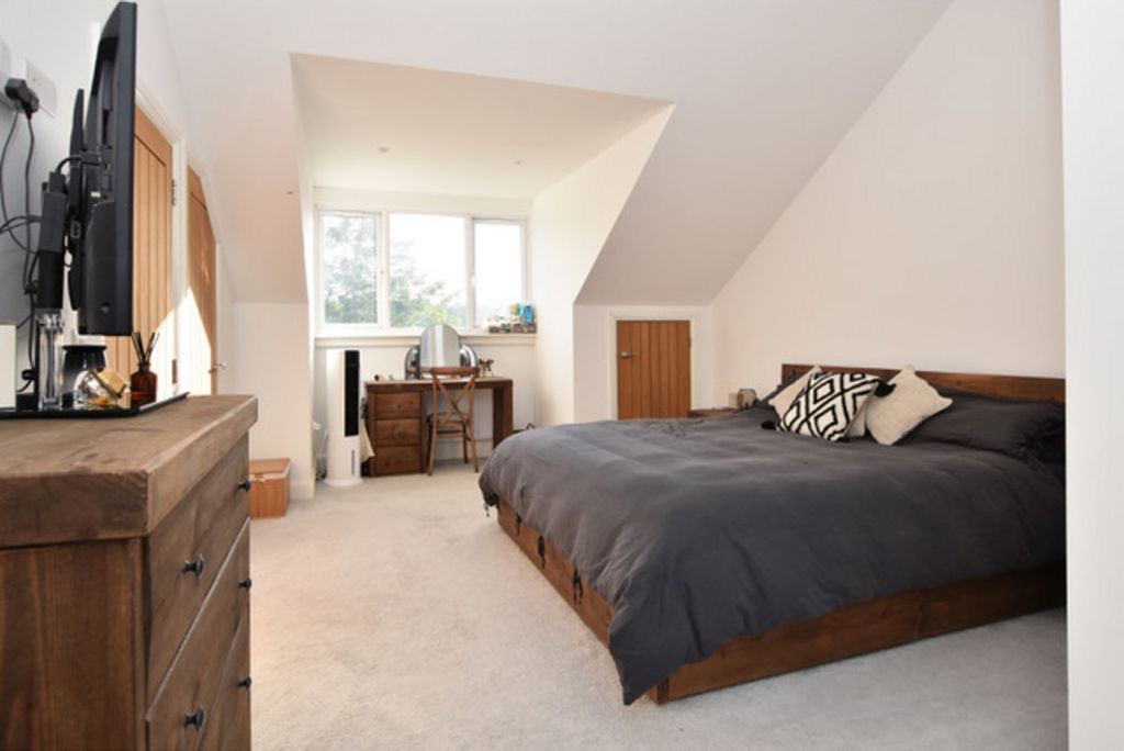 Property photo 3 of 29
