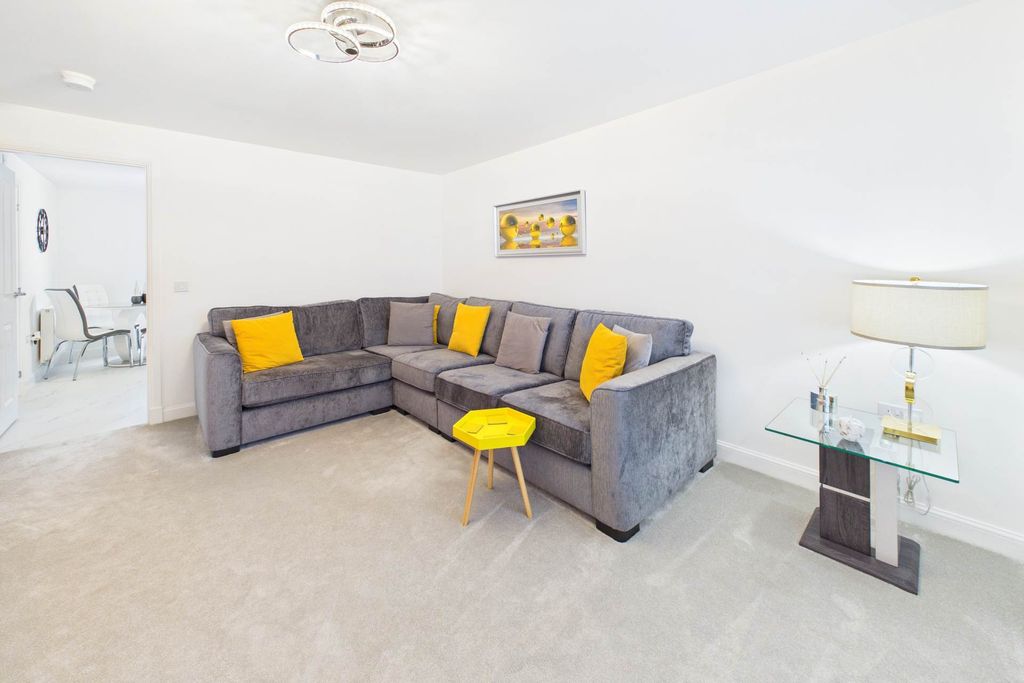 Property photo 3 of 26