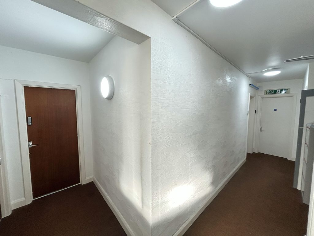 Property photo 3 of 7 Img_2703.Jpg