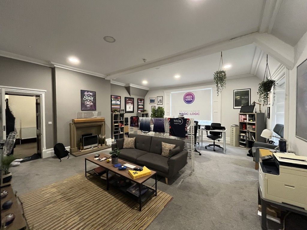 Property photo 3 of 4 Photo 39