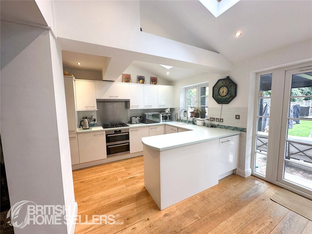 Property photo 3 of 30 Picture No. 38