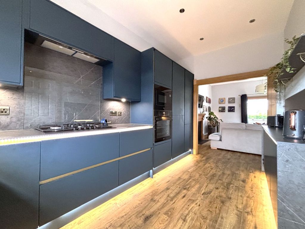 Property photo 3 of 30