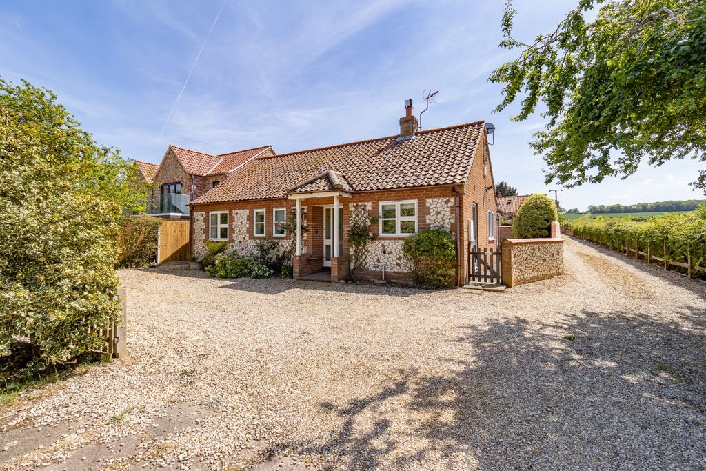 Property photo 2 of 27 5127724