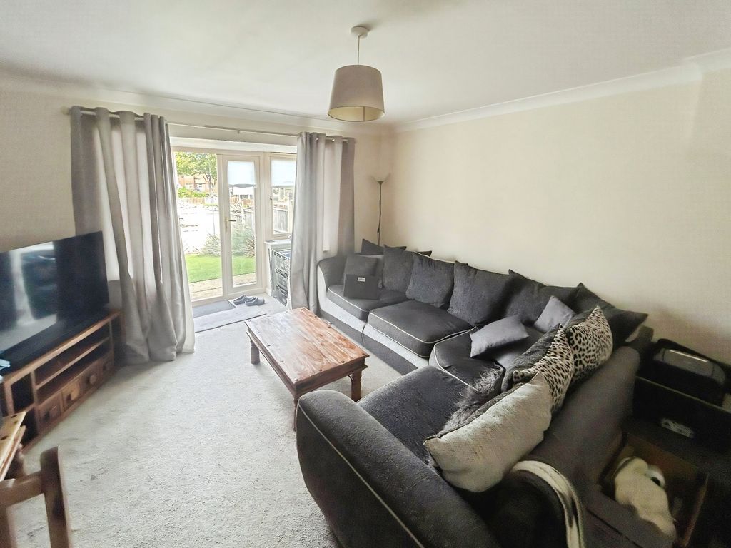 Property photo 3 of 14