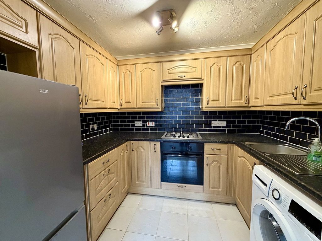 Property photo 3 of 6 Picture No. 02