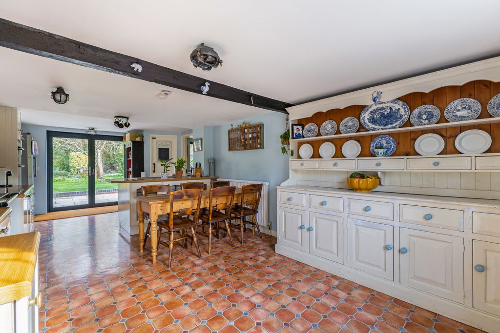 Property photo 3 of 16