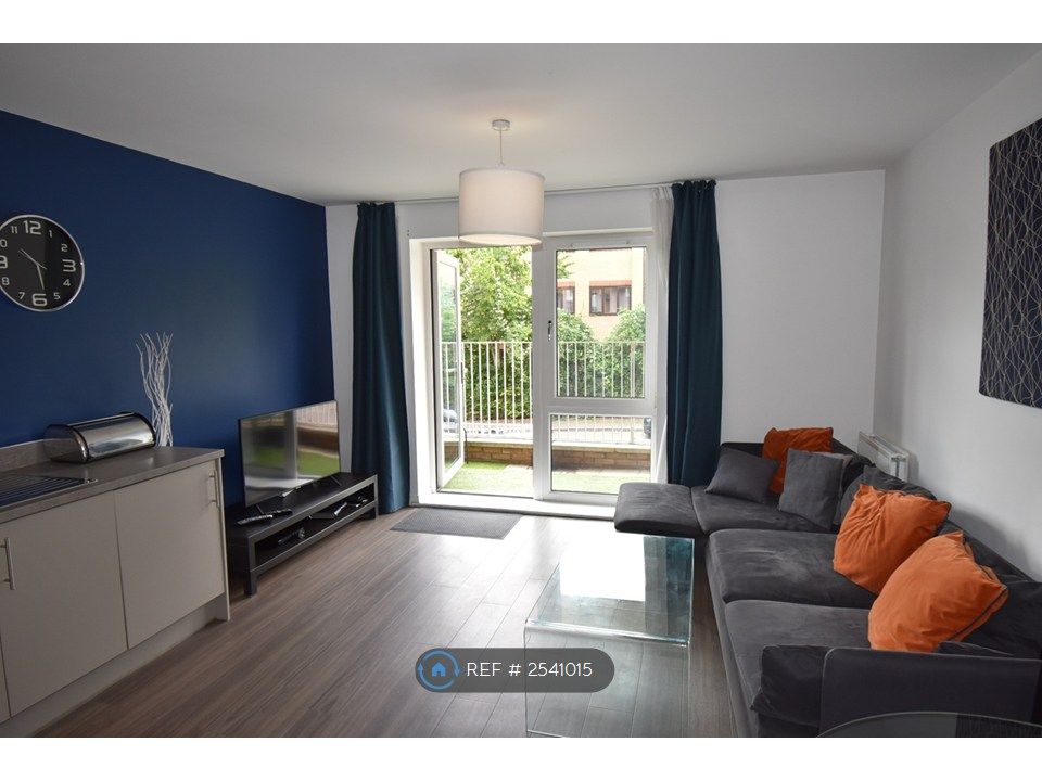 Property photo 2 of 12