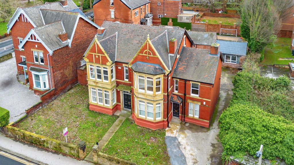 Property photo 1 of 31