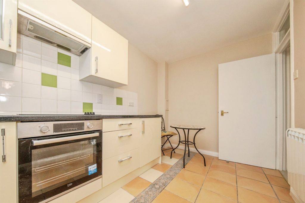 Property photo 3 of 10