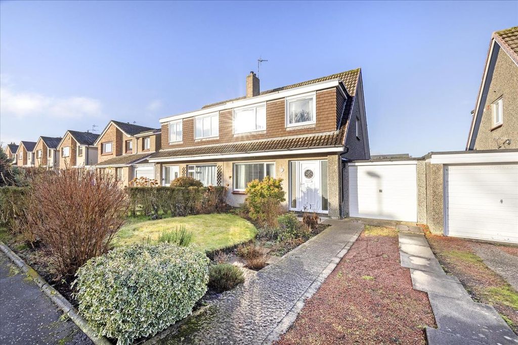 Property photo 1 of 26