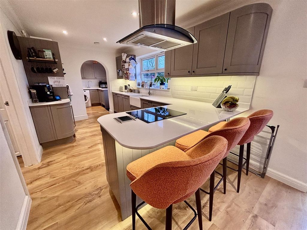 Property photo 2 of 14 Img_4690.Jpeg