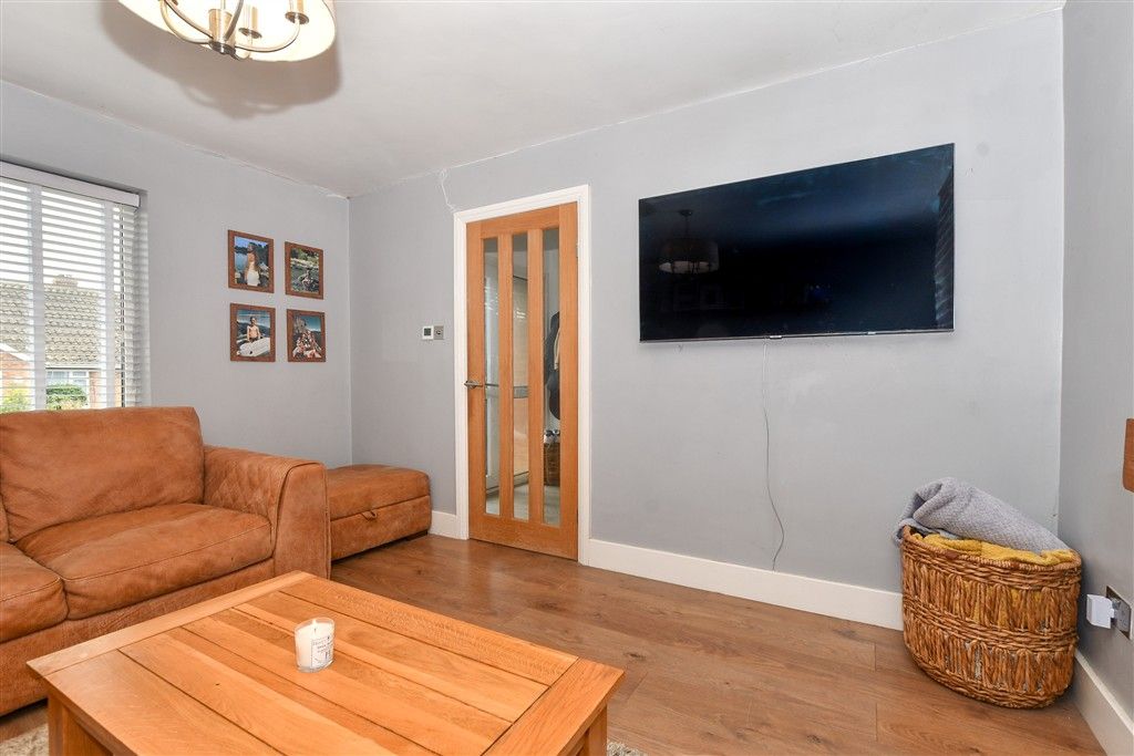 Property photo 2 of 15 Lounge