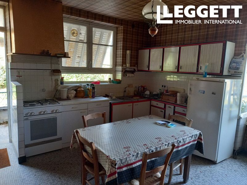 Property photo 2 of 10