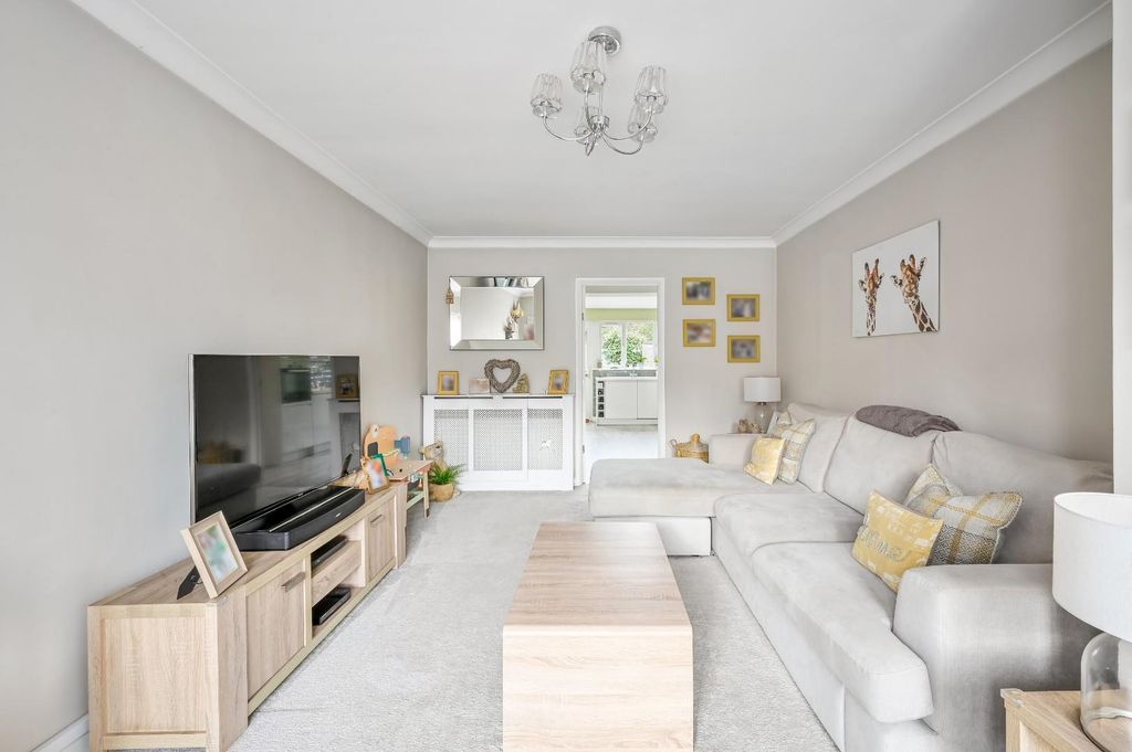 Property photo 3 of 14 Buckland, -13.Jpg