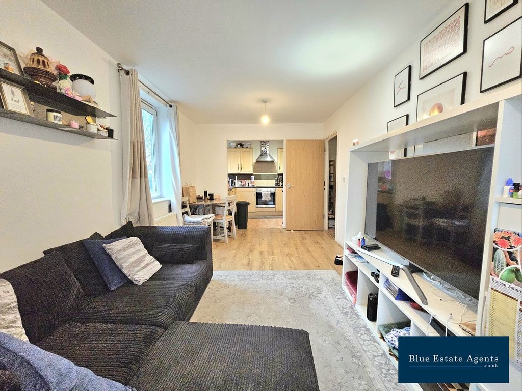 Property photo 2 of 13 Reception