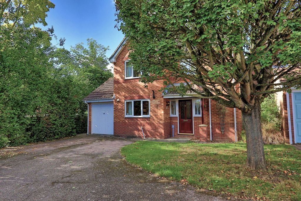 Property photo 1 of 27