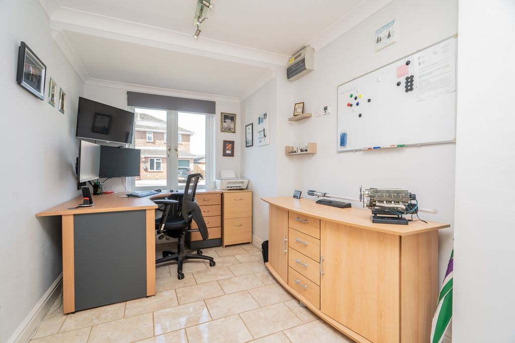 Property photo 3 of 22