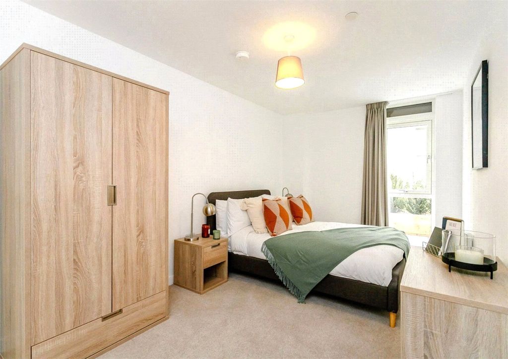Property photo 3 of 10 Bedroom 2