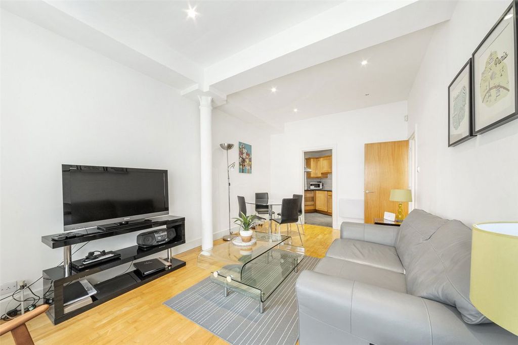 Property photo 3 of 9