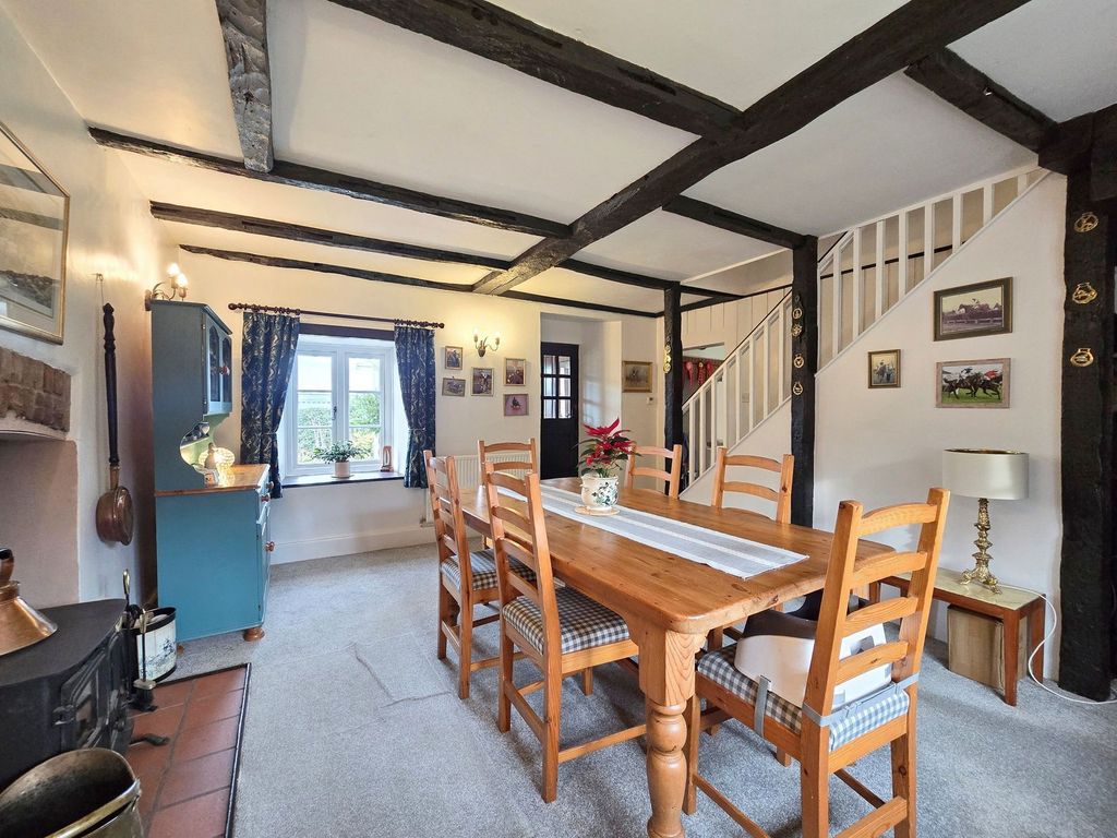 Property photo 3 of 27