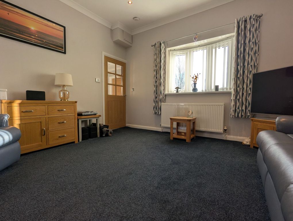 Property photo 3 of 17 Photograph 3