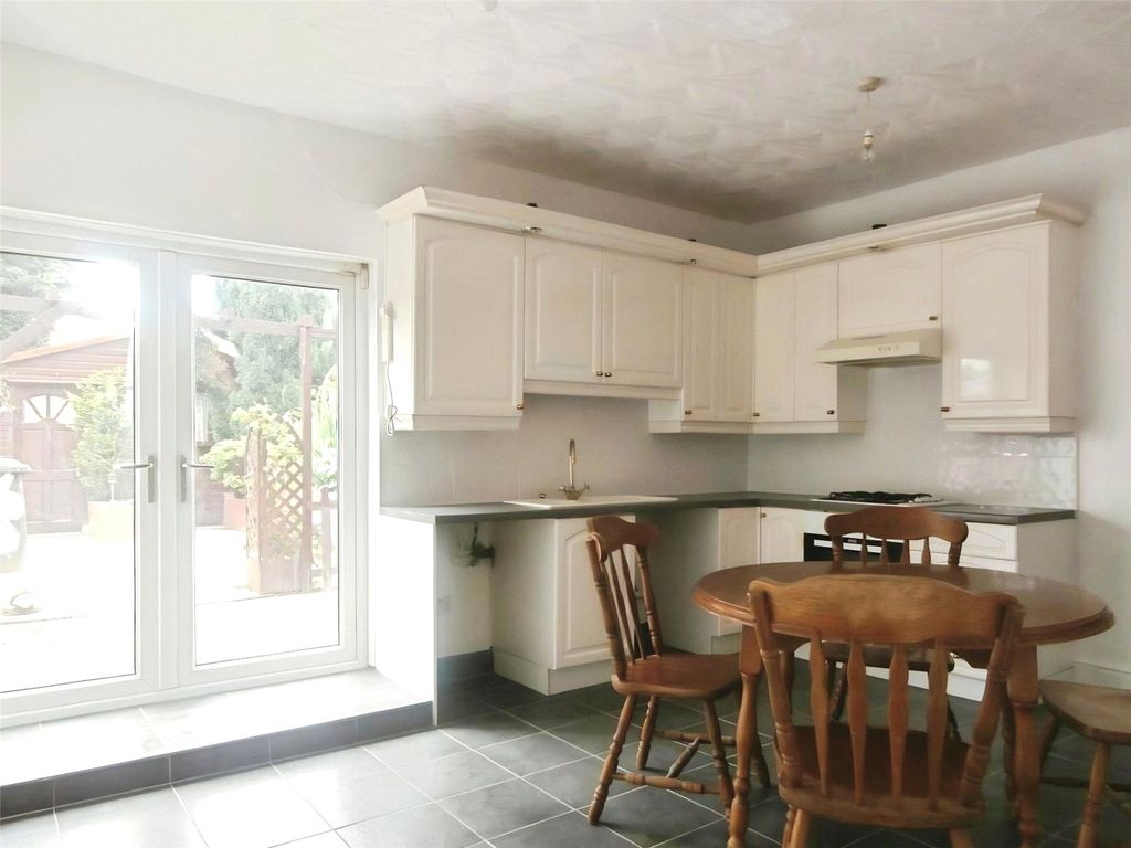 Property photo 3 of 9 Picture No. 11