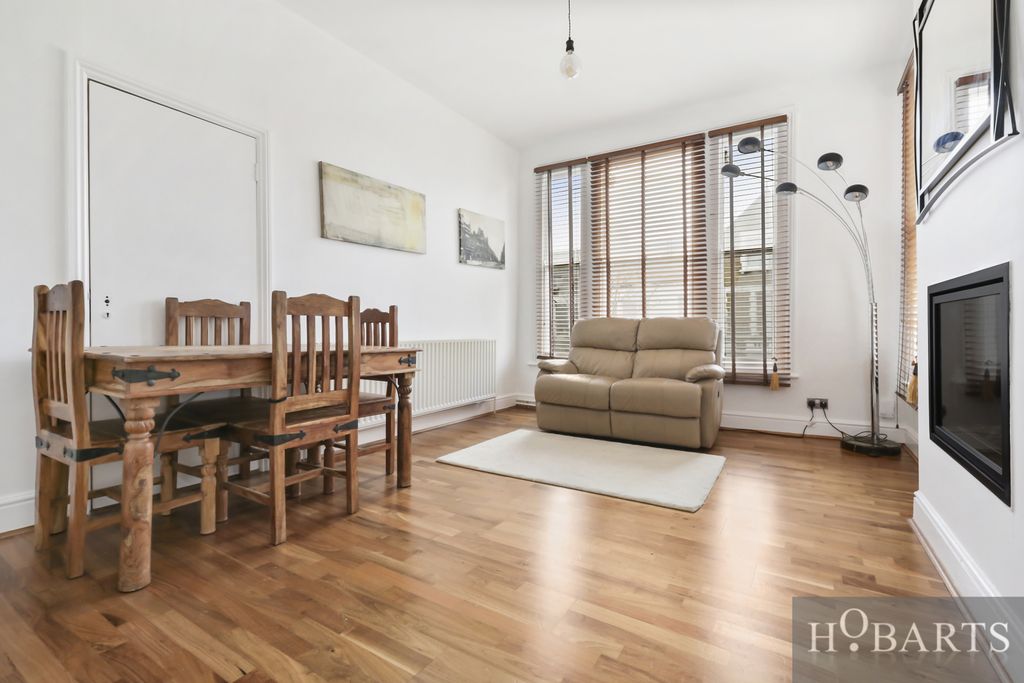 Property photo 2 of 14 Gallery