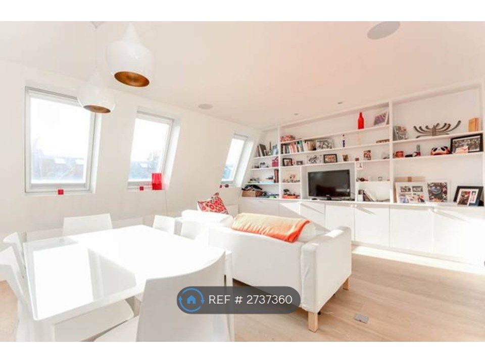 Property photo 1 of 8 Lounge