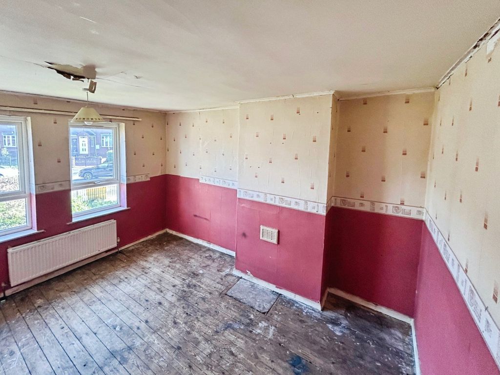 Property photo 3 of 20 Internal