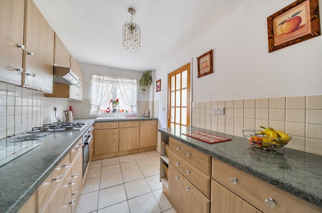 Property photo 2 of 12 Picture No. 05